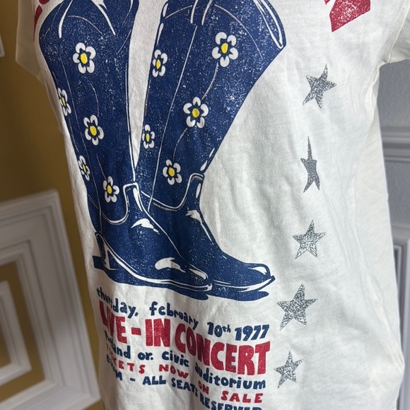 Loretta Lynn Concert Graphic T-Shirt - Picture 7 of 8